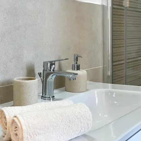 Homes - Nicoletta Guest house *