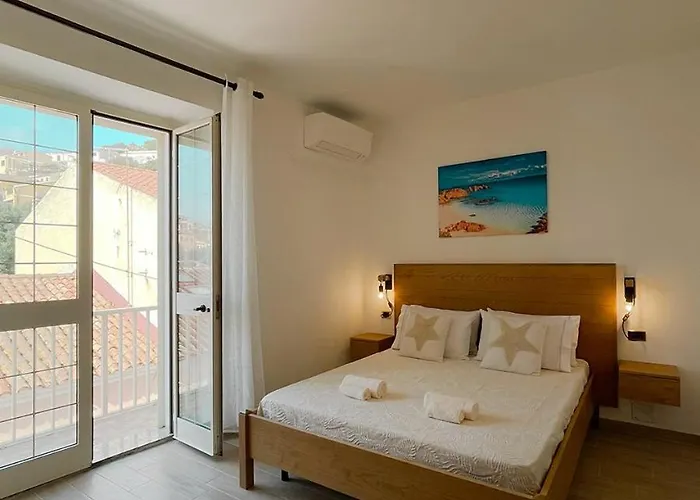 Homes - Nicoletta Konukevi 3*